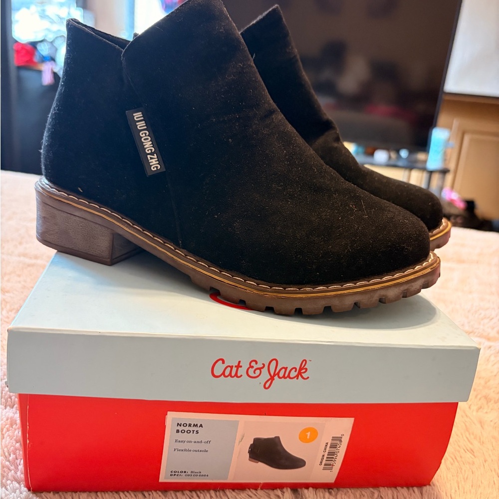 Cat & Jack Kids Black Ankle Boots